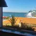 Myplace - Lisbon - Alfama Sobre O Tejo